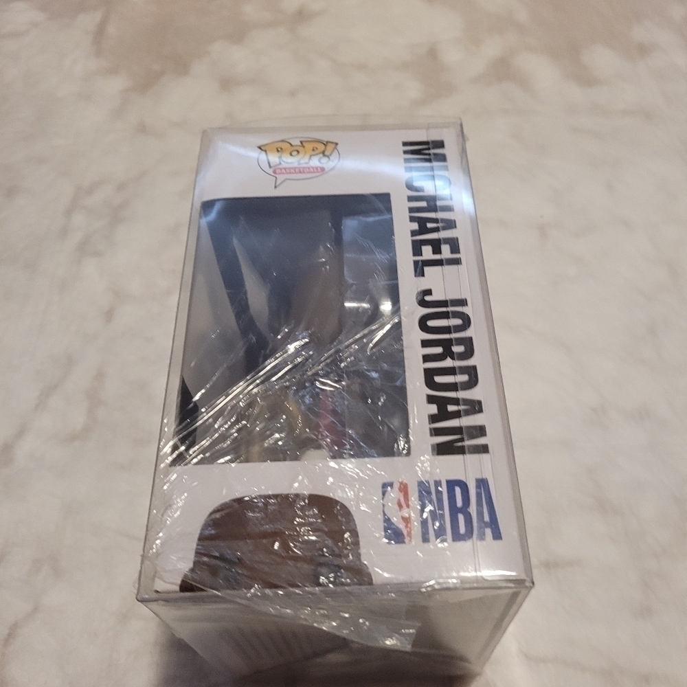 Funko Pop Basketball - Bulls - Michael Jordan (#54, New) - Picture 10 of 13
